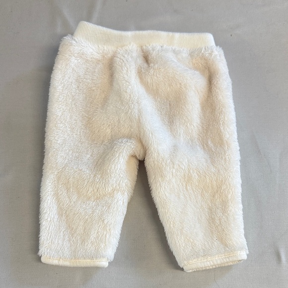 GAP Baby Cream plush Pants - Picture 3 of 3